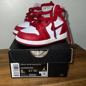 Jordan 1 Retro high OG | toddler size 5C